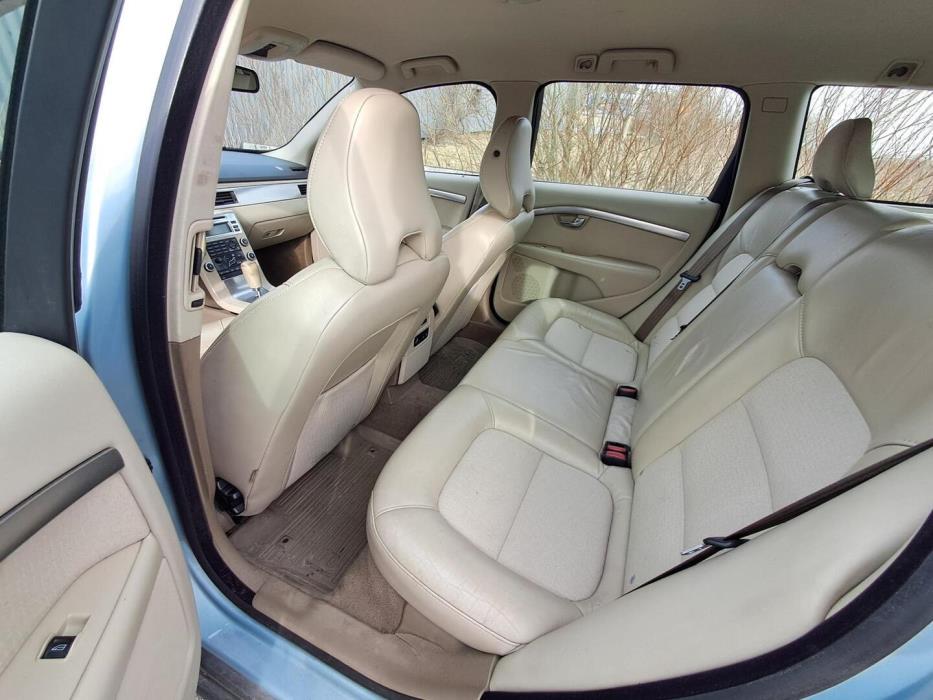 VOLVO V70 2007