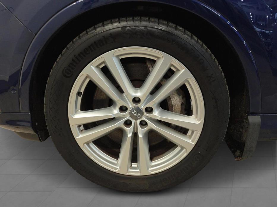 AUDI Q7 2020