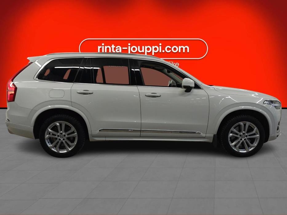 VOLVO XC90 2021