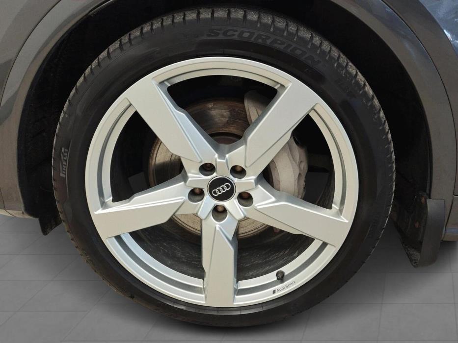 AUDI Q5 2020