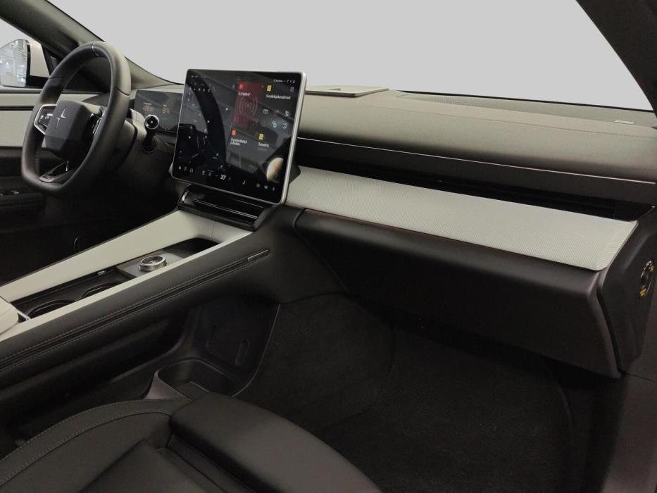 POLESTAR 4 2025