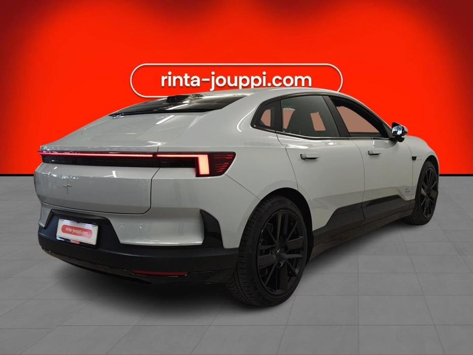 POLESTAR 4 2025