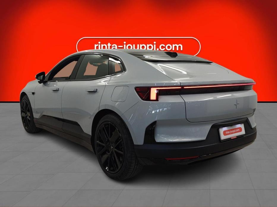 POLESTAR 4 2025