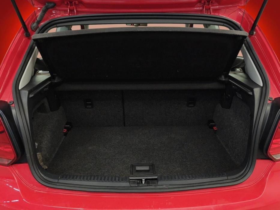 VOLKSWAGEN Polo 2010