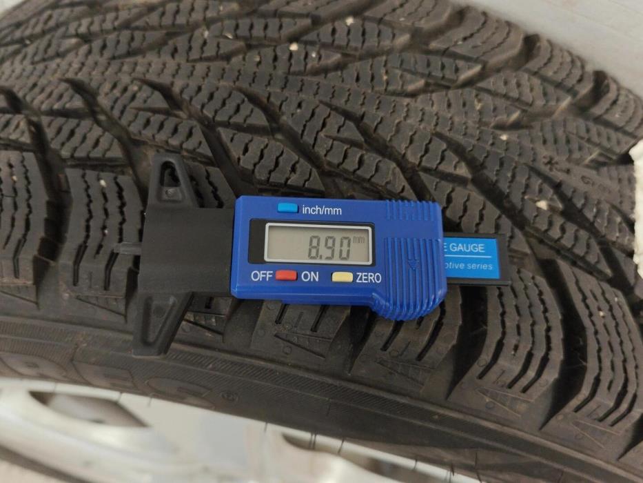 VOLKSWAGEN Polo 2010