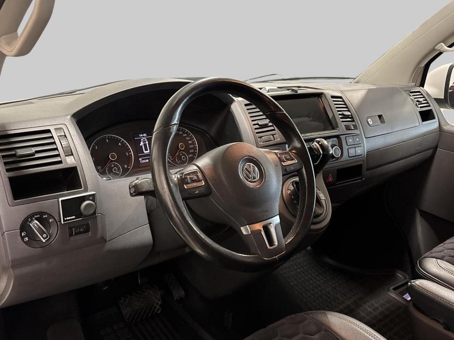 VOLKSWAGEN Caravelle 2010