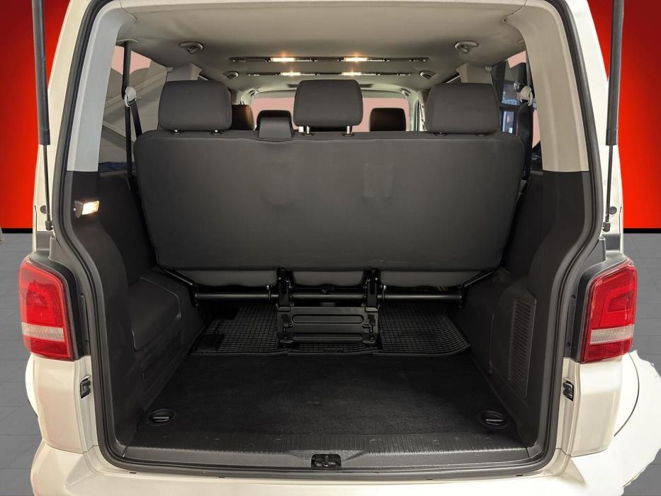 VOLKSWAGEN Caravelle 2010