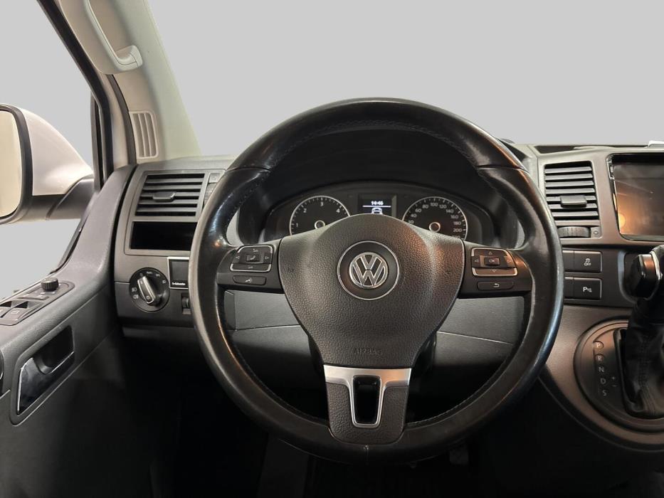 VOLKSWAGEN Caravelle 2010