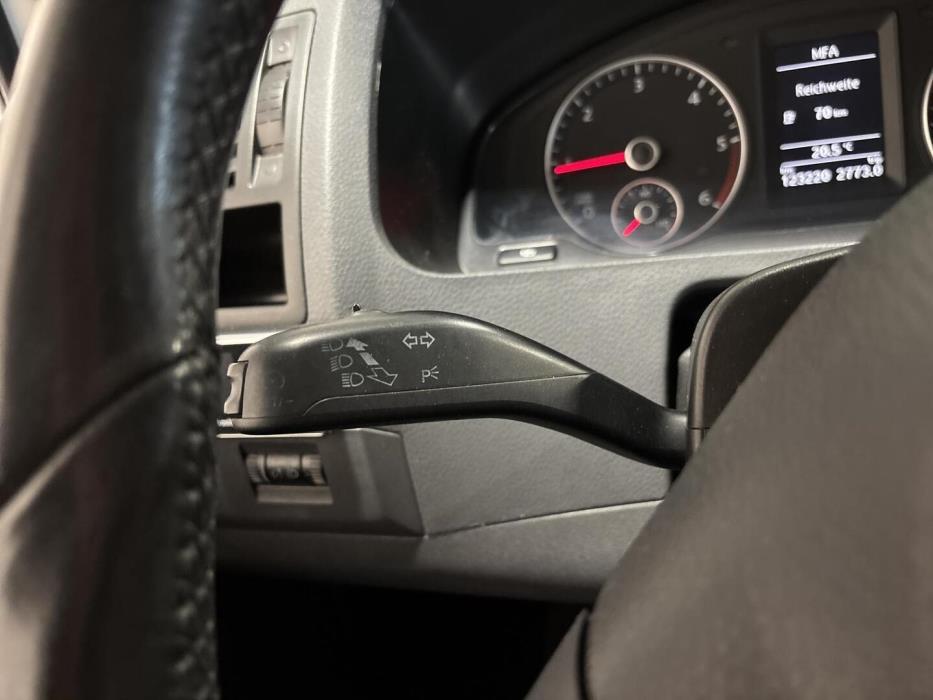 VOLKSWAGEN Caravelle 2010