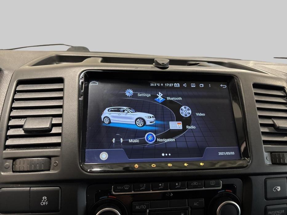 VOLKSWAGEN Caravelle 2010