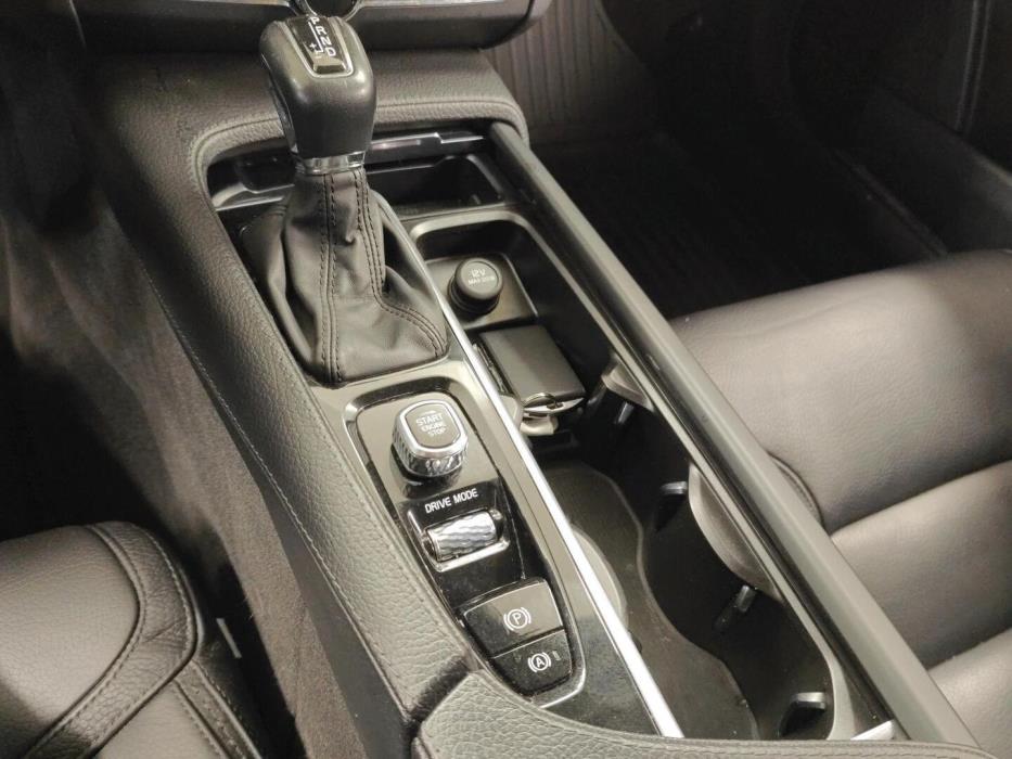 VOLVO V90 Cross Country 2017