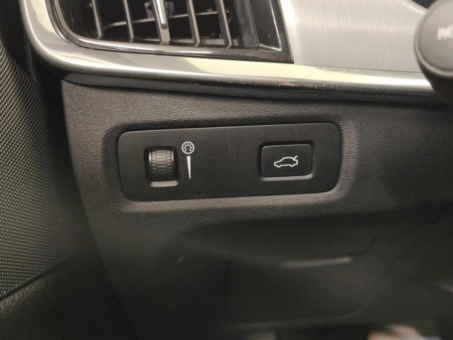 VOLVO V90 Cross Country 2017