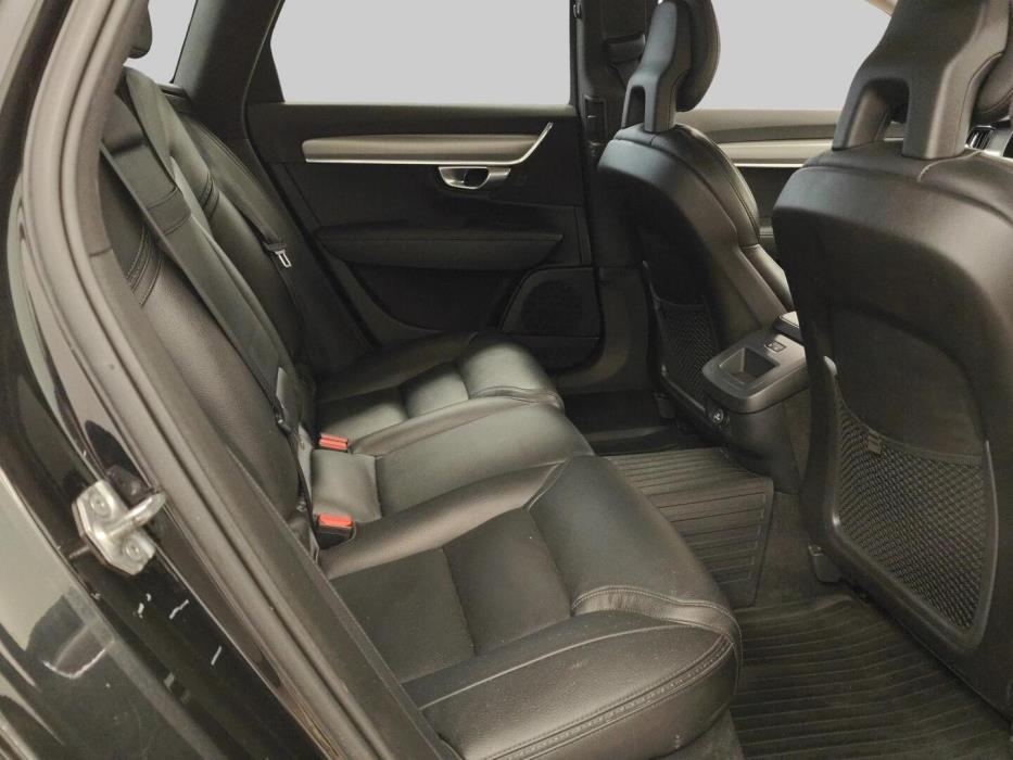 VOLVO V90 Cross Country 2017