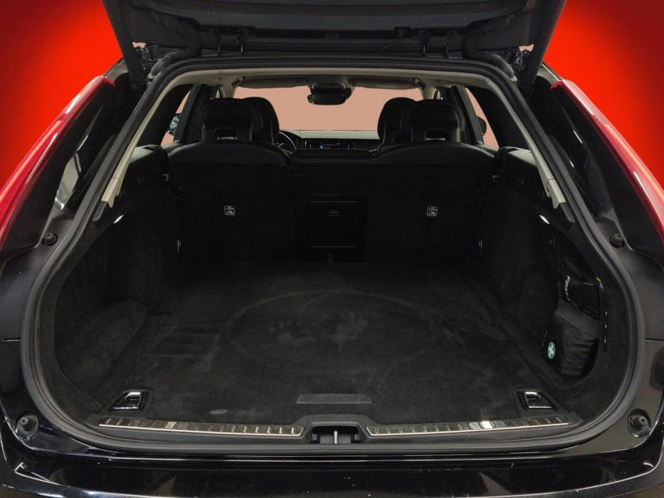 VOLVO V90 Cross Country 2017