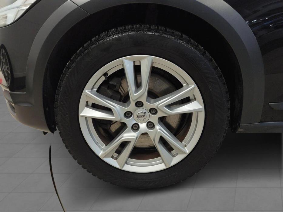 VOLVO V90 Cross Country 2017