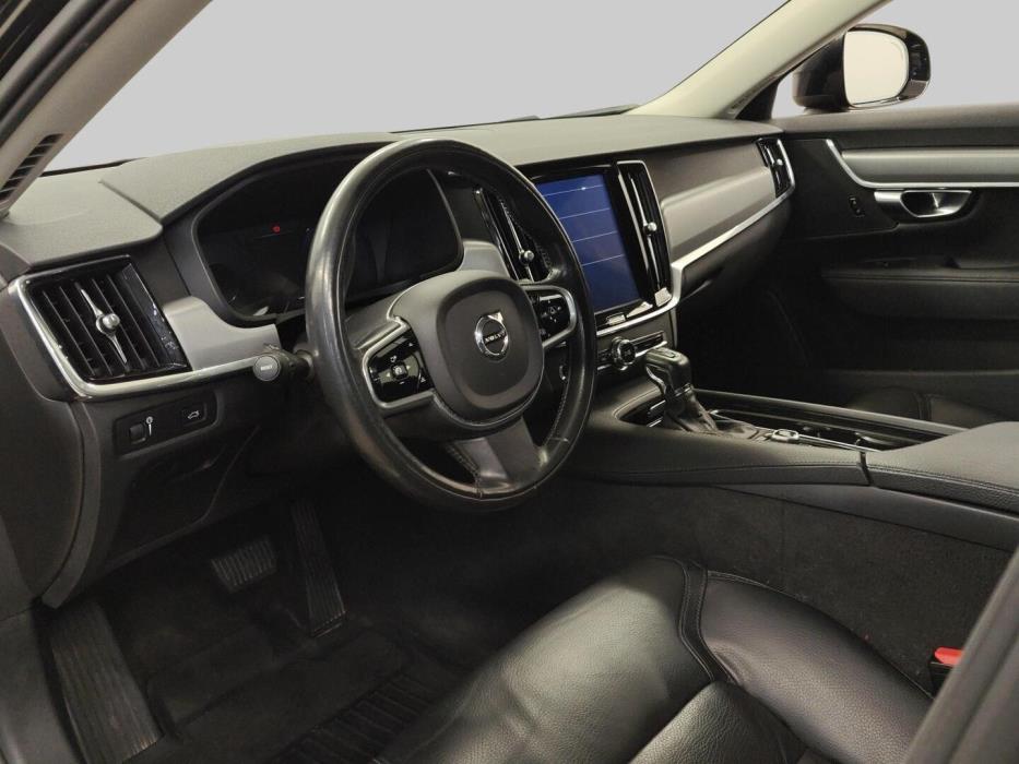 VOLVO V90 Cross Country 2017