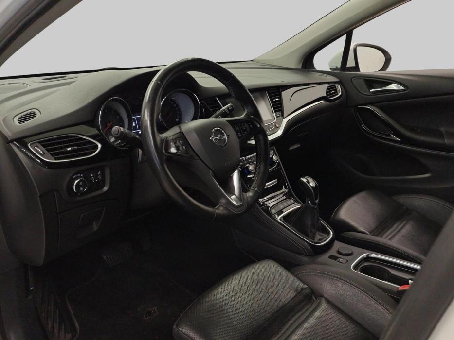OPEL Astra 2018