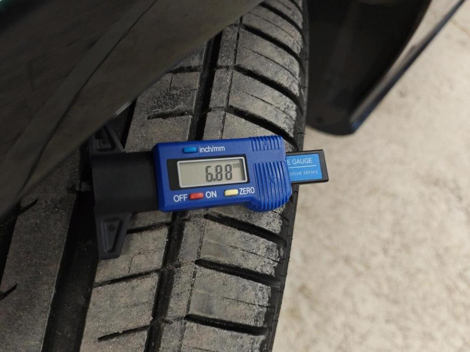 MERCEDES-BENZ E 2018