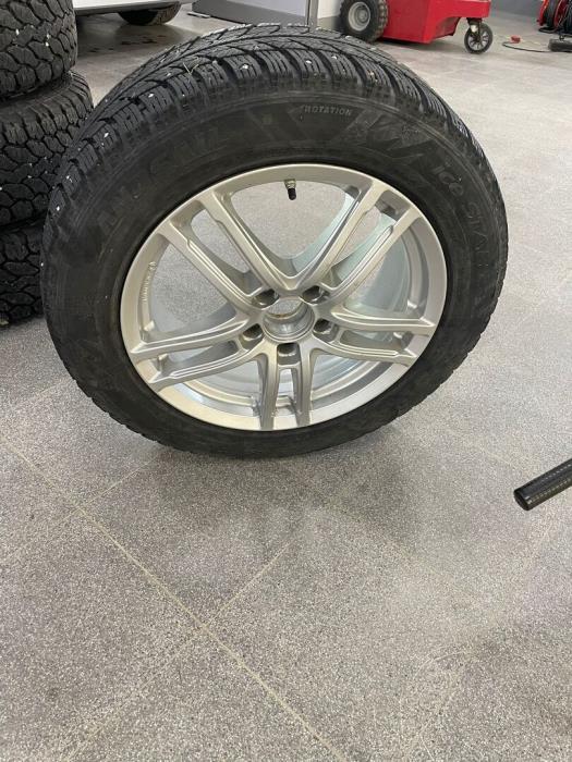 MERCEDES-BENZ E 2018