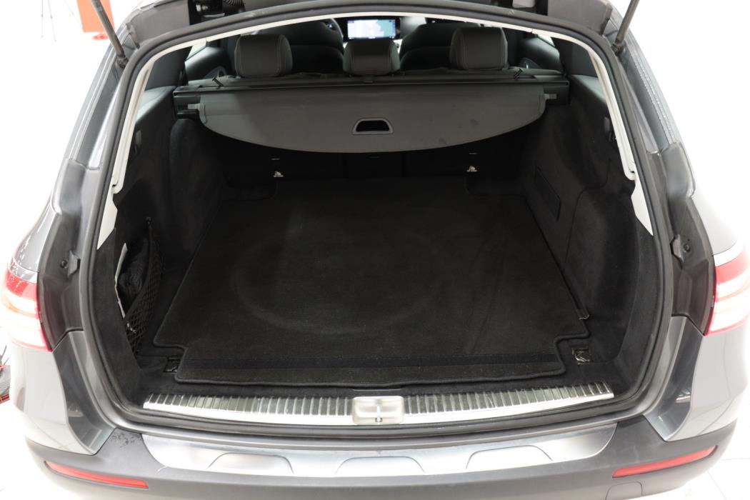 MERCEDES-BENZ E 2018