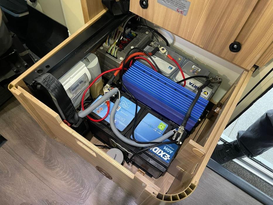 ADRIA Matrix M 670SL 2019