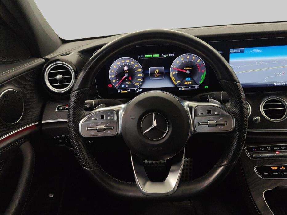 MERCEDES-BENZ E 2020
