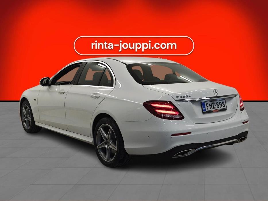 MERCEDES-BENZ E 2020