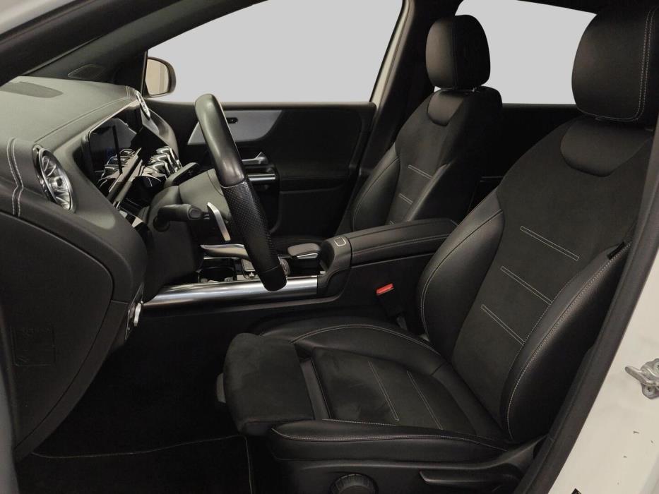 MERCEDES-BENZ B 2021