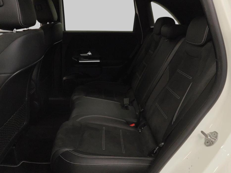 MERCEDES-BENZ B 2021