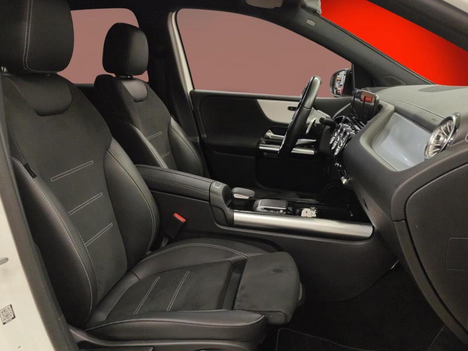 MERCEDES-BENZ B 2021