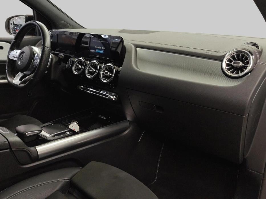 MERCEDES-BENZ B 2021