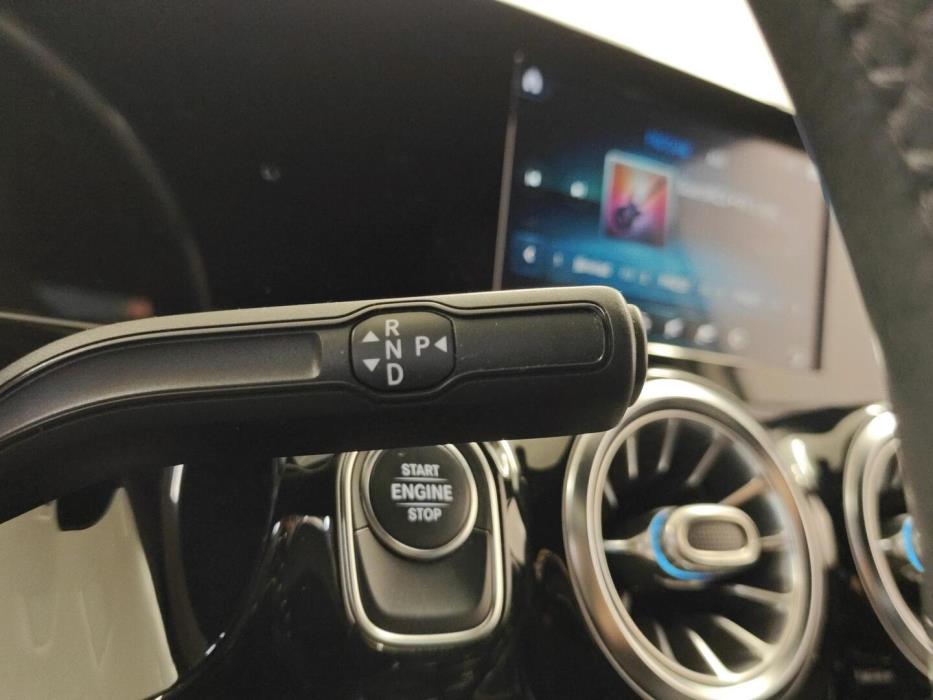 MERCEDES-BENZ B 2021