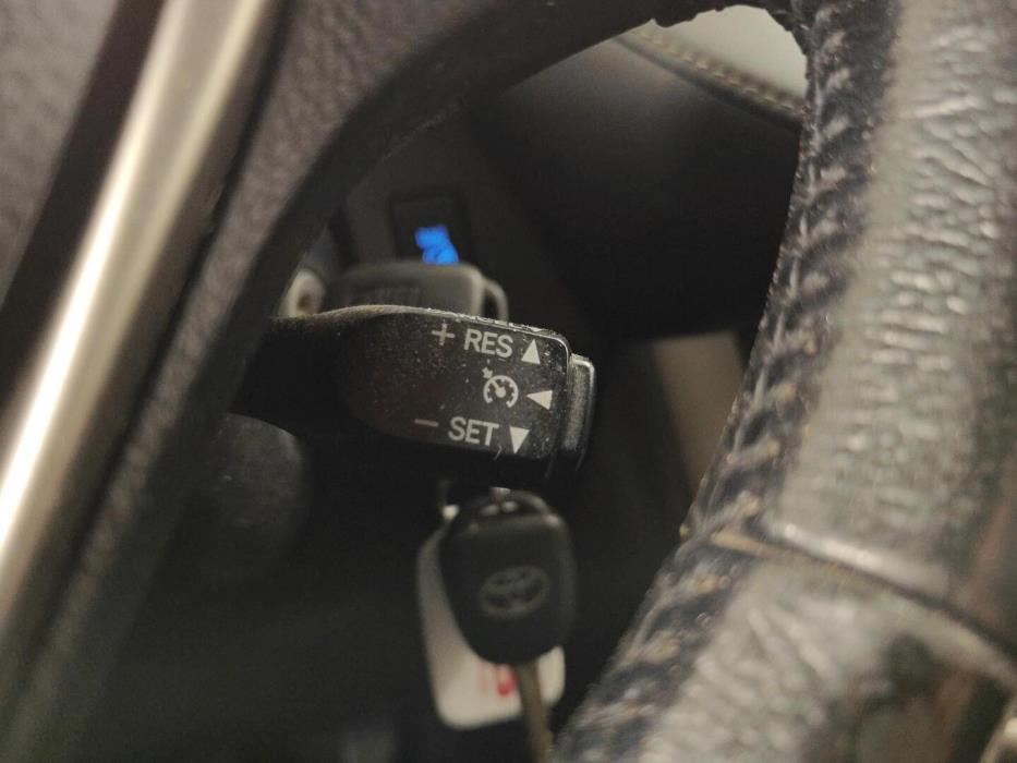 TOYOTA RAV4 2013