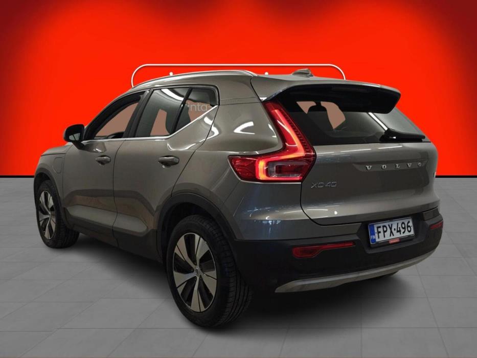 VOLVO XC40 2021