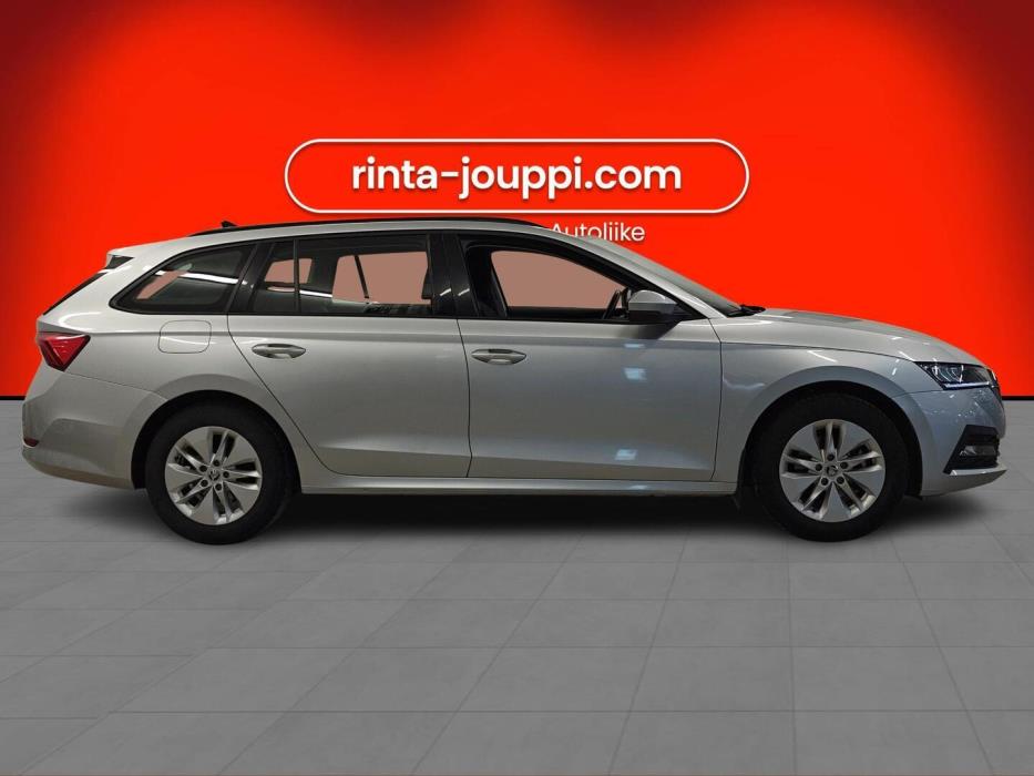 SKODA Octavia 2024