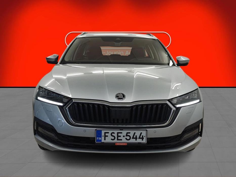 SKODA Octavia 2024