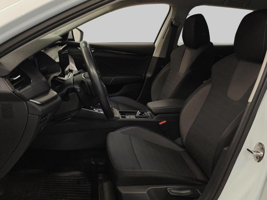 SKODA Octavia 2024