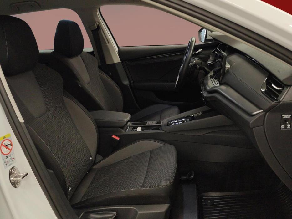 SKODA Octavia 2024