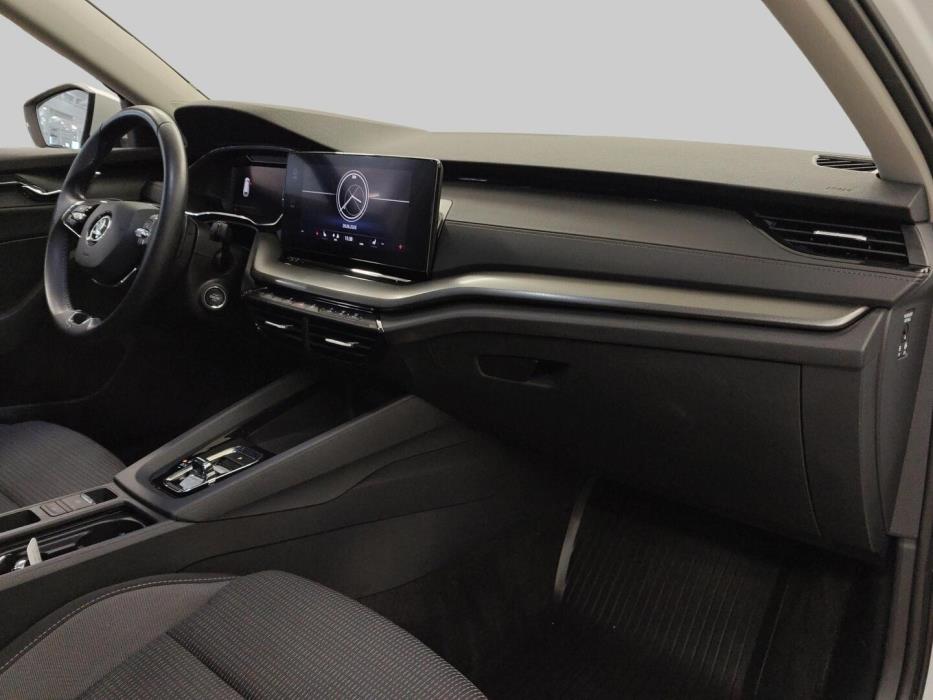 SKODA Octavia 2024
