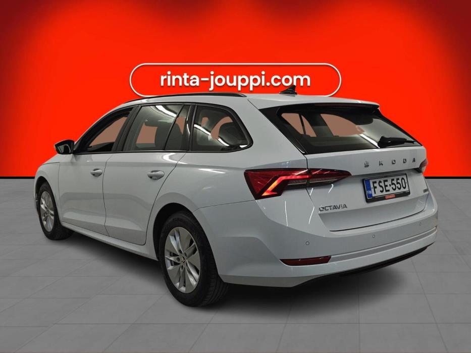SKODA Octavia 2024