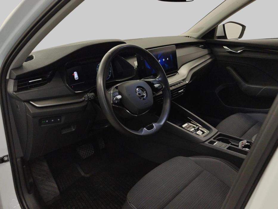 SKODA Octavia 2024