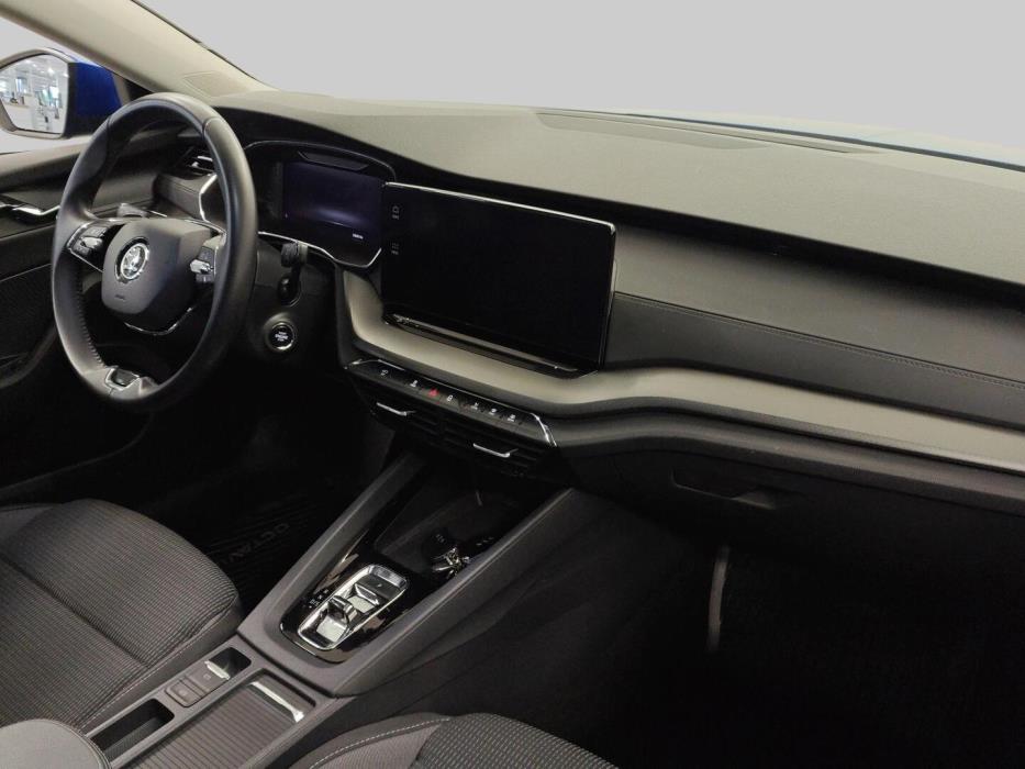 SKODA Octavia 2024