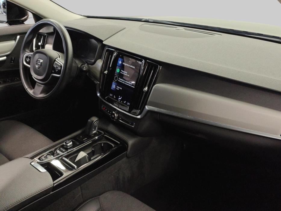 VOLVO V90 2021