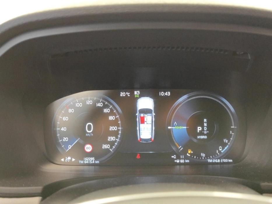 VOLVO V90 2021
