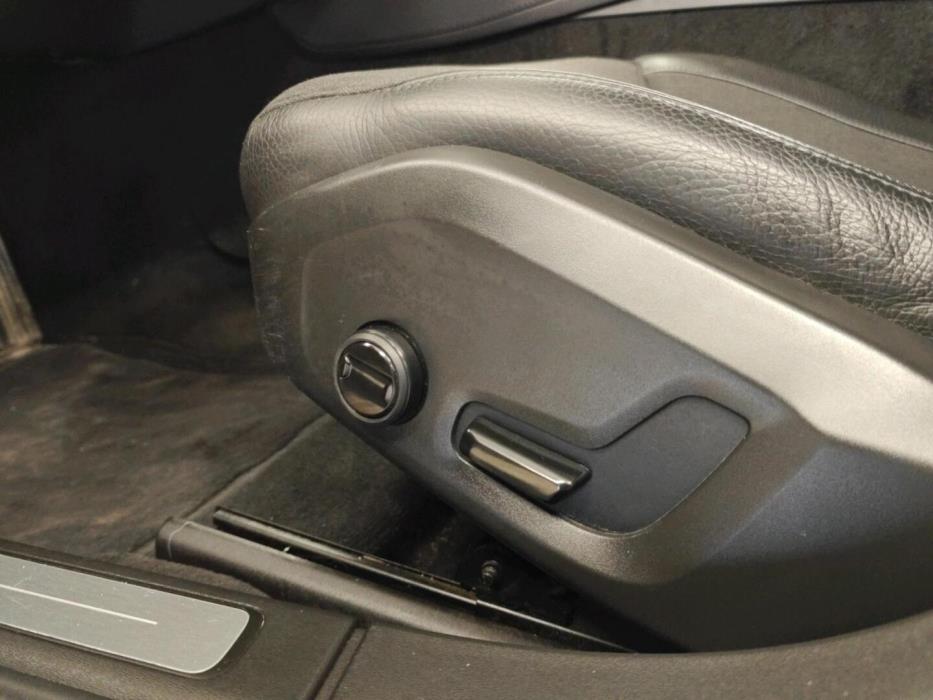 VOLVO V90 2021