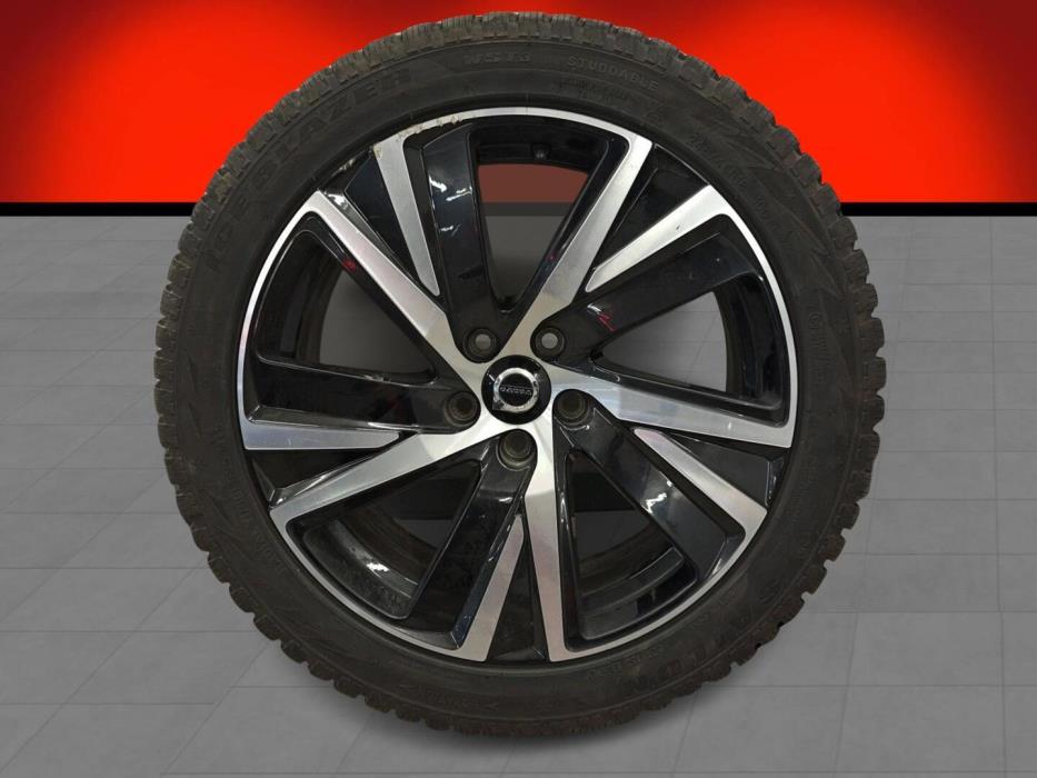 VOLVO V90 2021