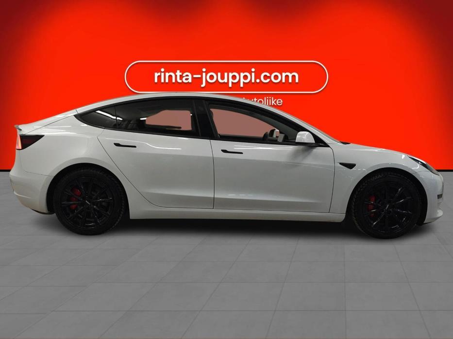 TESLA MODEL 3 2021