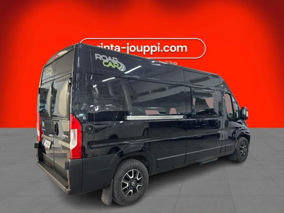 ROADCAR VAN R 600 2024