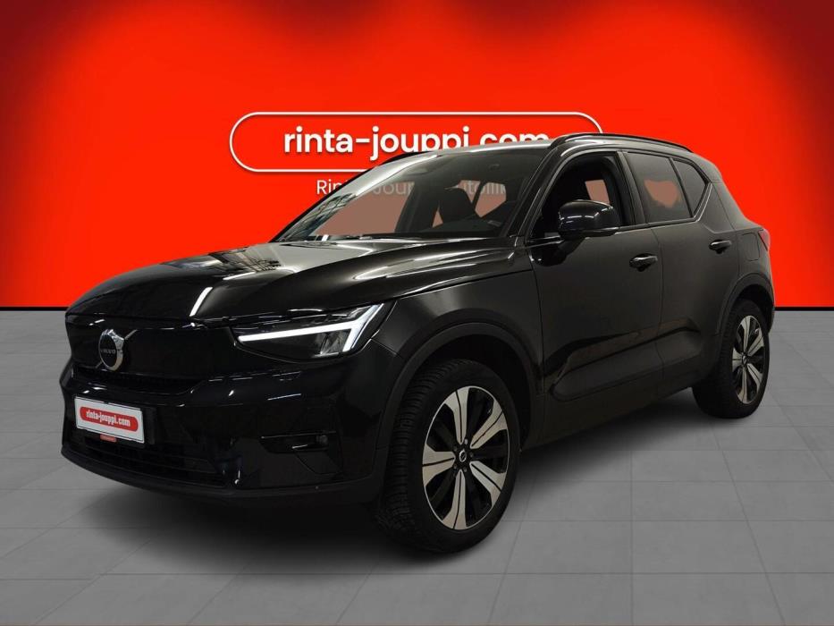 VOLVO XC40 2023