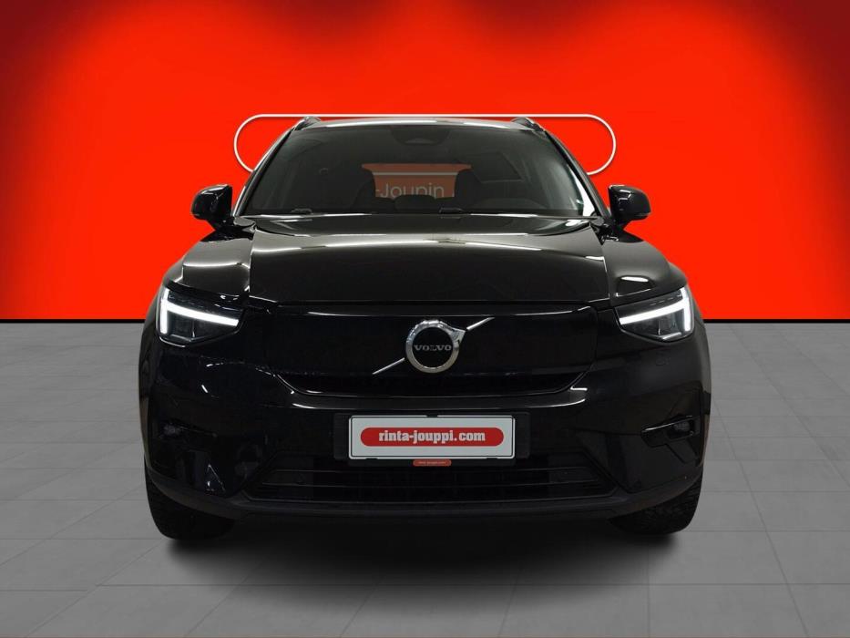 VOLVO XC40 2023